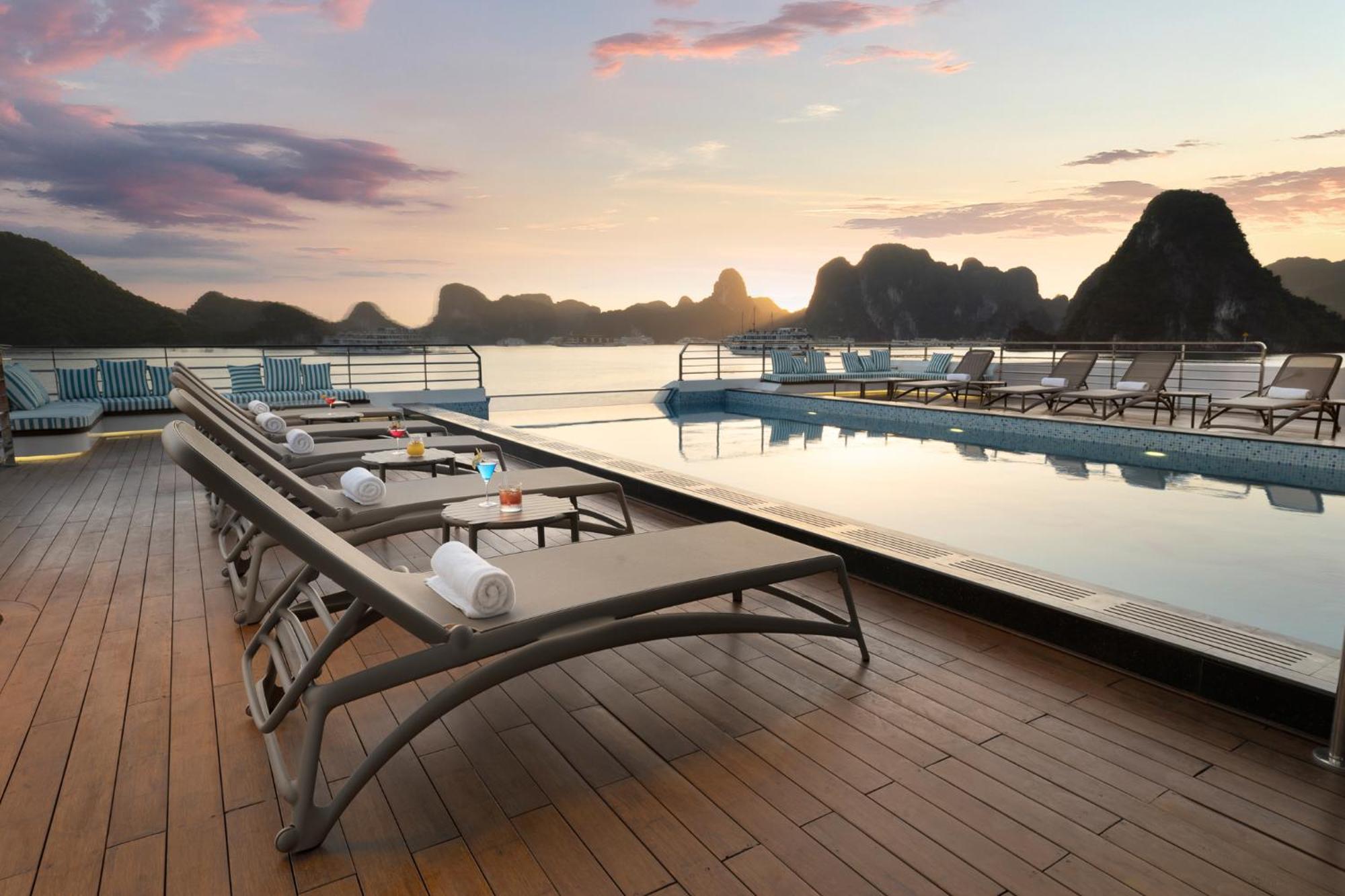Grand Pioneers Halong Bay Cruise 2 Otel Ha Long Dış mekan fotoğraf